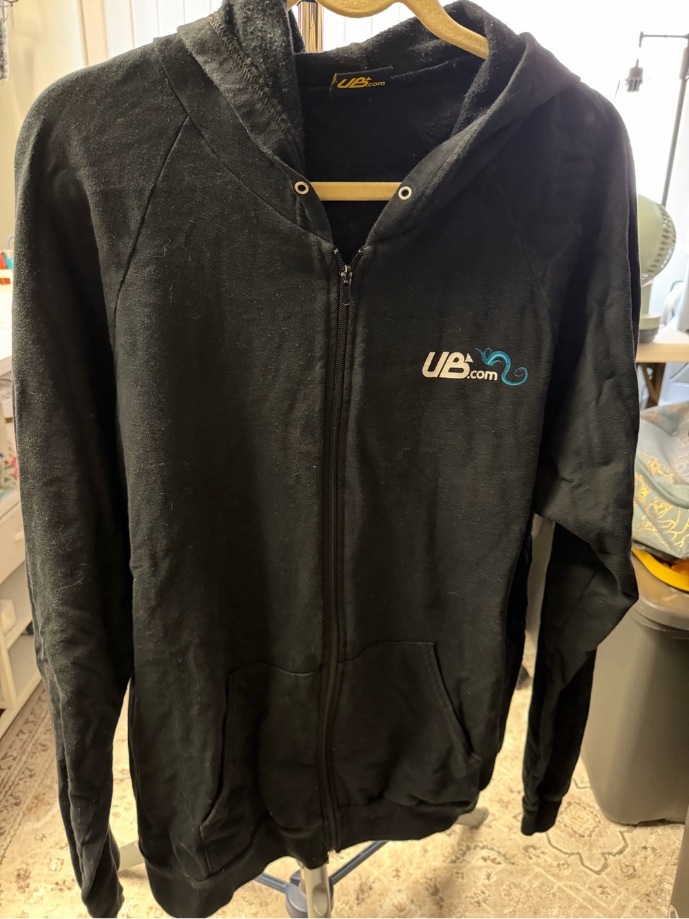 Cute UB.COM Black hoodie jacket size medium